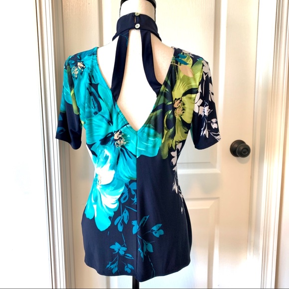 VENUS Jersey Knit Floral Strappy Back Blouse—SZ. M - Picture 4 of 14